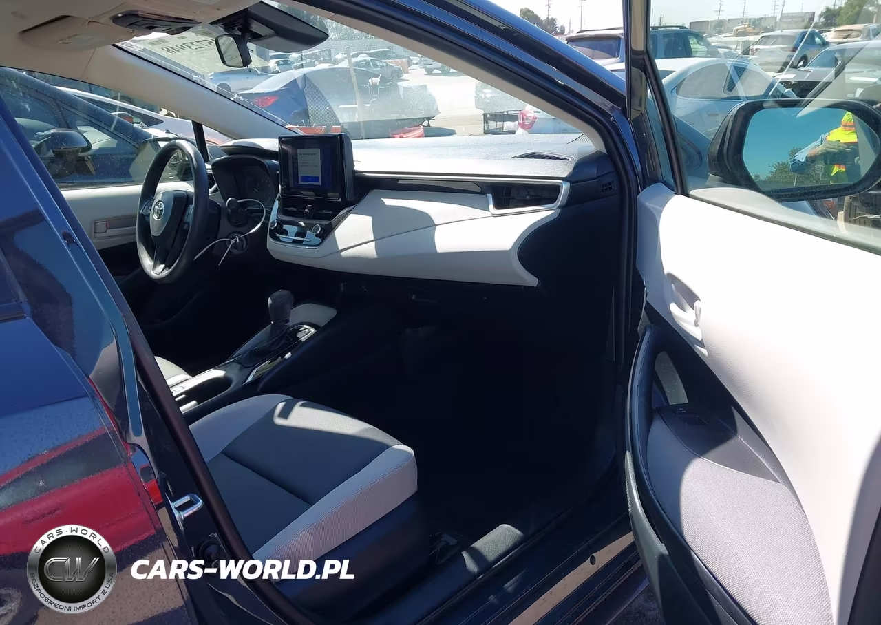 2025 Toyota Corolla Hybrid Le VIN:JTDBCMFE3S3080082 - 5