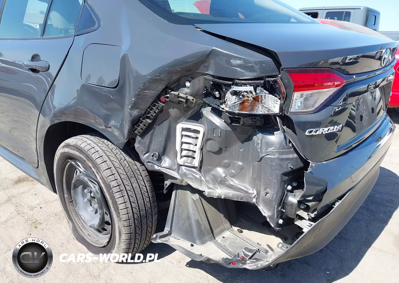 2025 Toyota Corolla Hybrid Le VIN:JTDBCMFE3S3080082 - 6