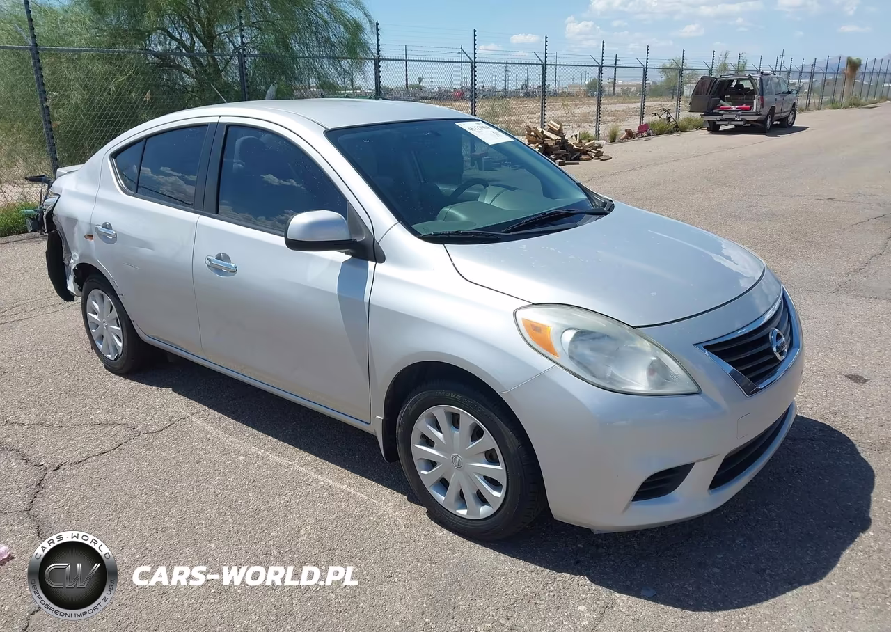 2013 Nissan Versa 1.6 Sv