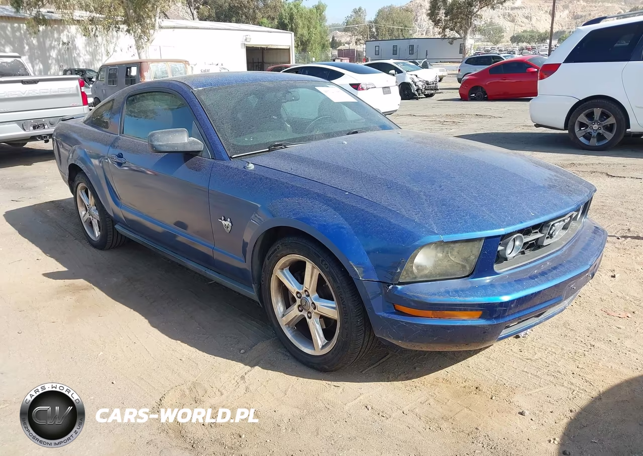 2009 Ford Mustang V6-V6 Premium