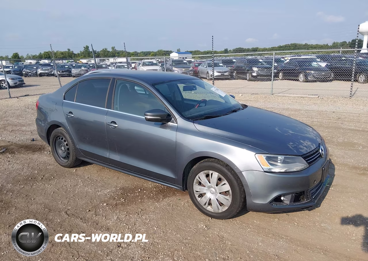2013 Volkswagen Jetta 2.5L Se – zdjęcie 1 z 11