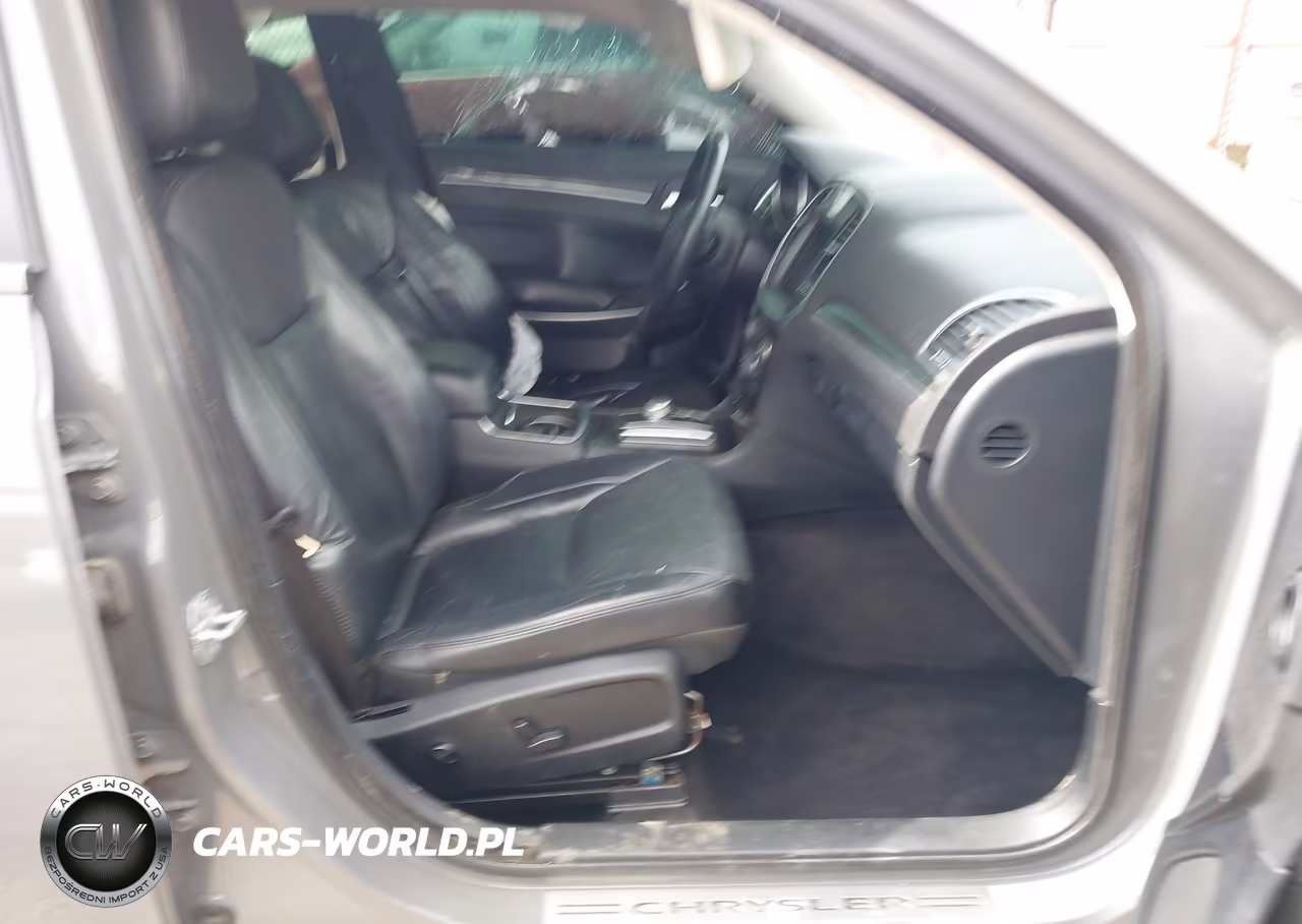 2017 Chrysler 300 Limited VIN:2C3CCAAG6HH668337 - 5