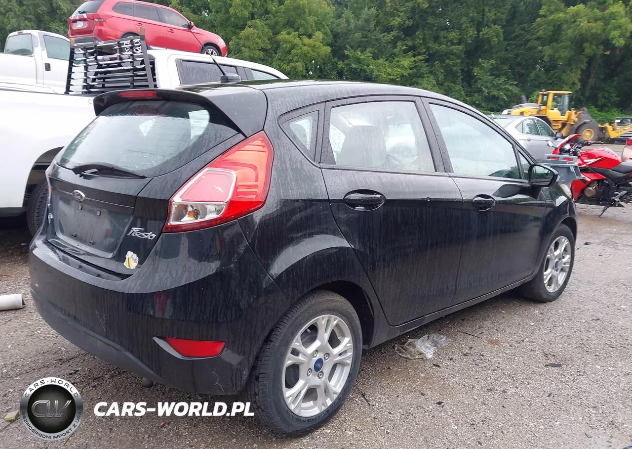 2015 Ford Fiesta Se VIN:3FADP4EJ4FM136276 - 4