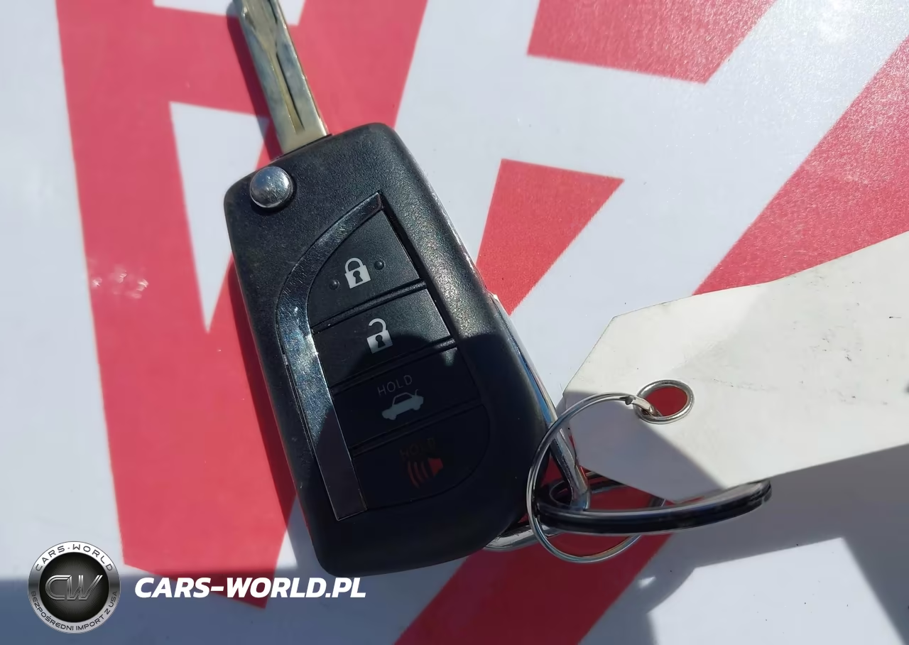 2019 Toyota Camry Le VIN:4T1B11HK3KU823885 - 11