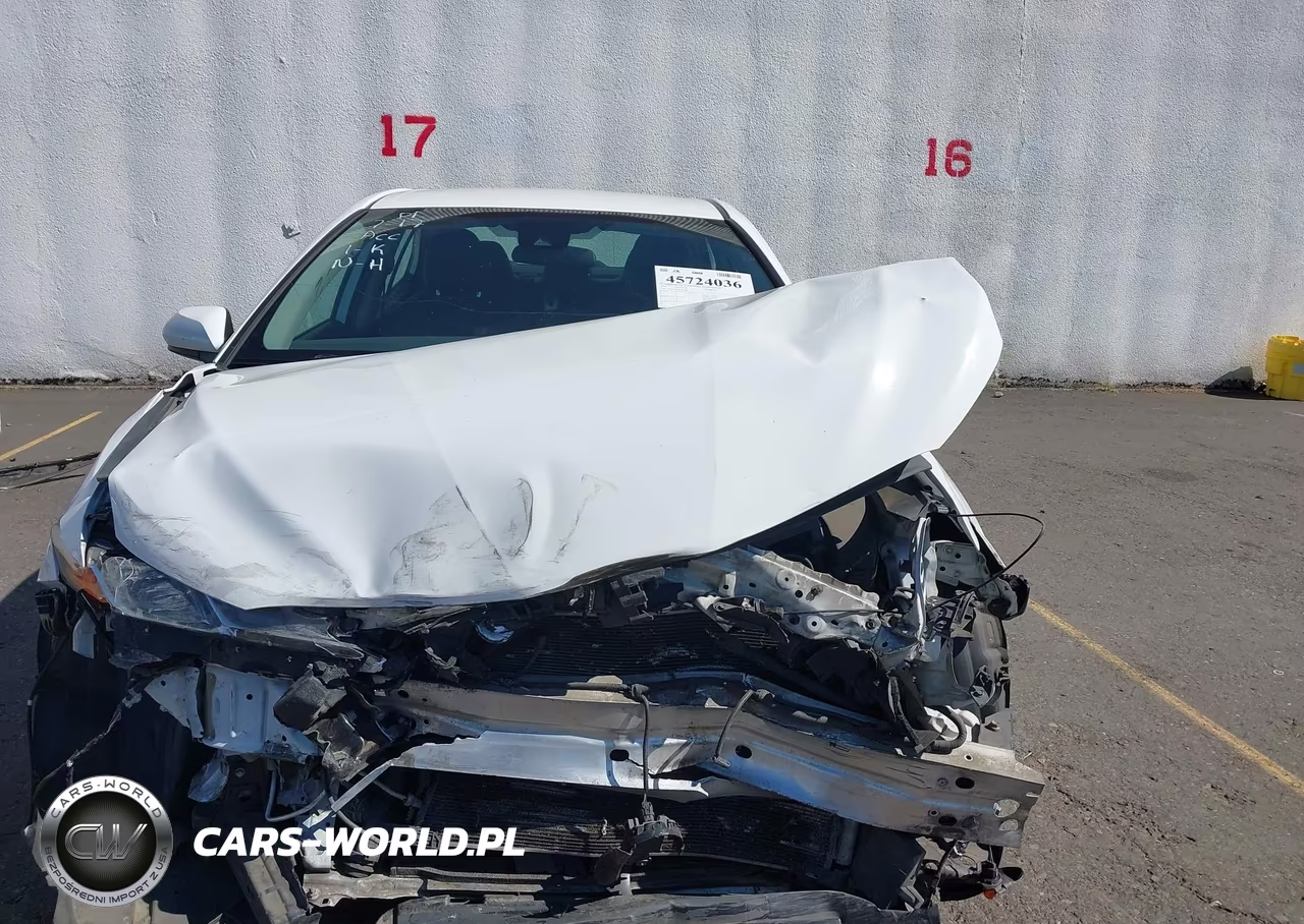 2019 Toyota Camry Le VIN:4T1B11HK3KU823885 - 13