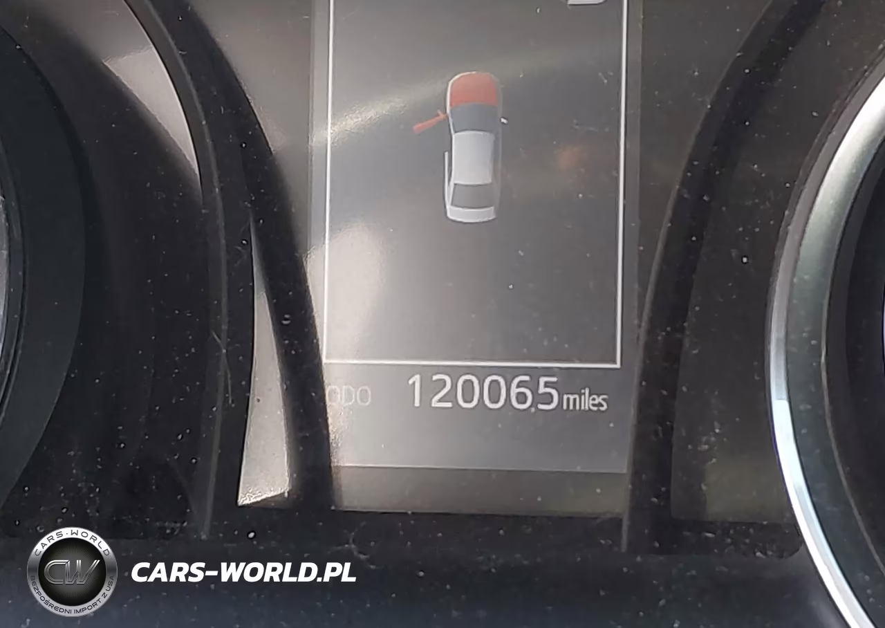2019 Toyota Camry Le VIN:4T1B11HK3KU823885 - 16