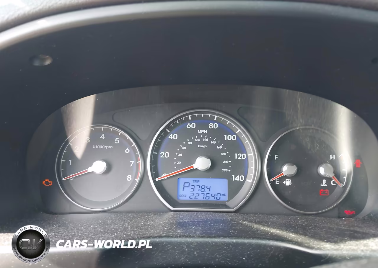 2012 Hyundai Santa Fe Limited V6 VIN:5XYZKDAGXCG095461 - 7