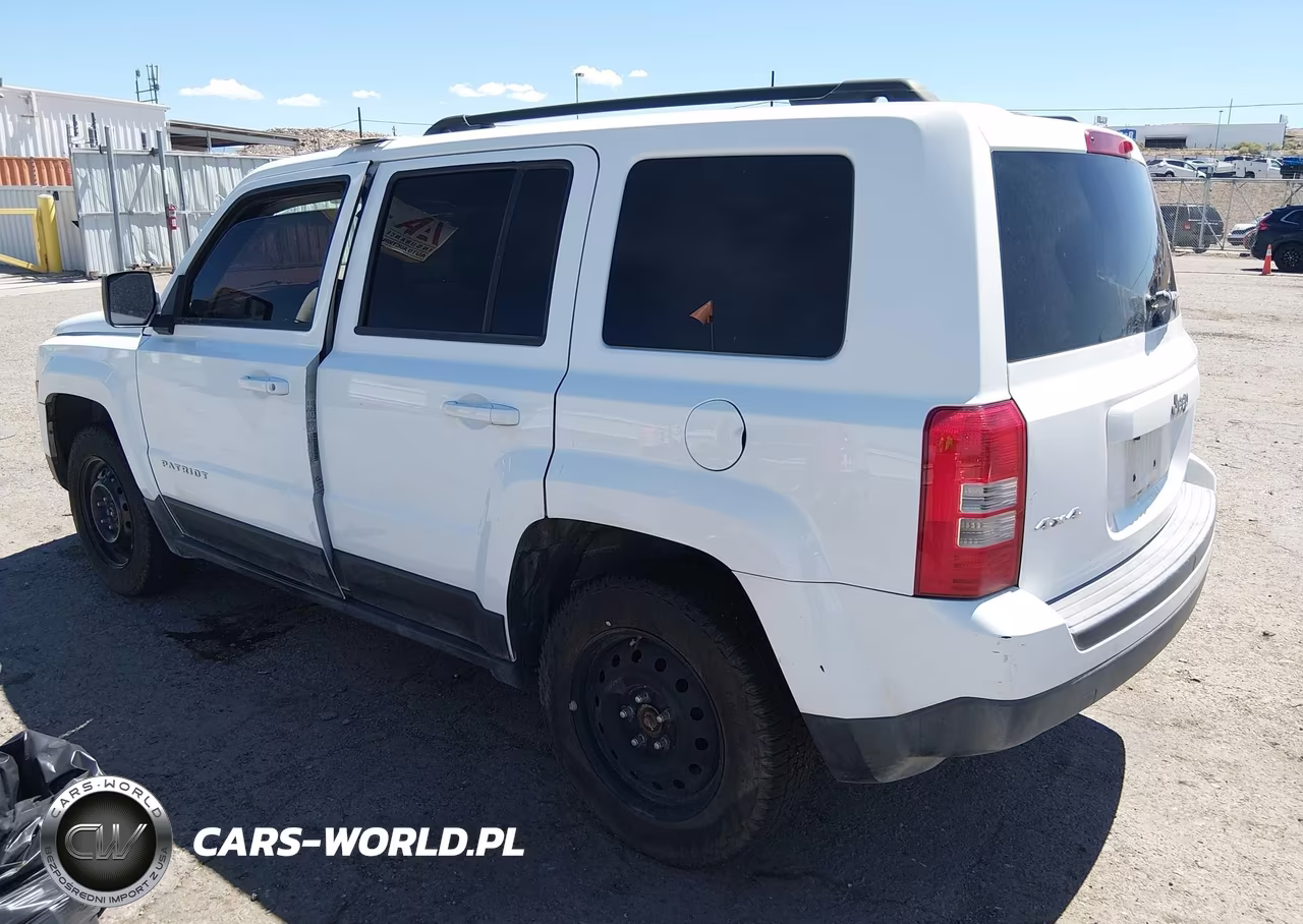 2013 Jeep Patriot Sport VIN:1C4NJRBB6DD245423 - 3