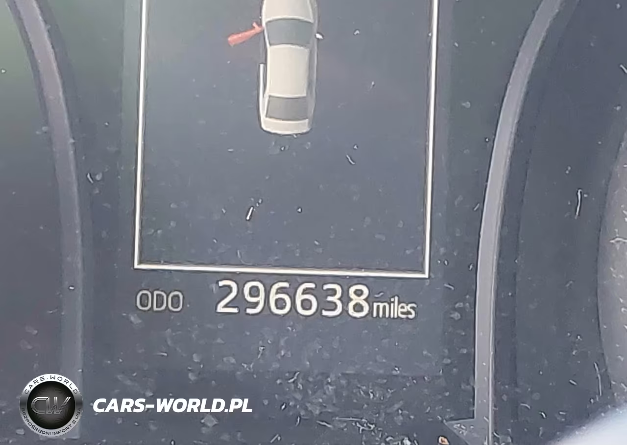 2018 Toyota Camry Se VIN:4T1B11HK2JU555443 - 15