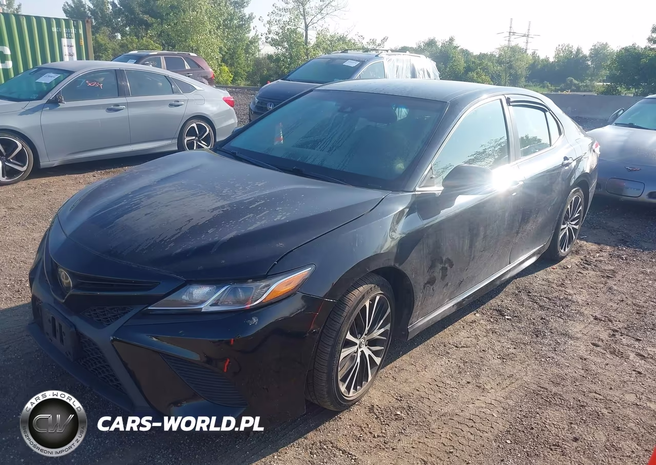 2018 Toyota Camry Se VIN:4T1B11HK2JU555443 - 2