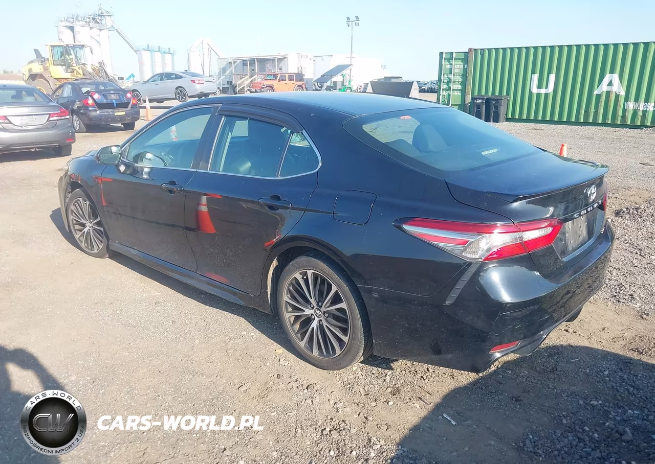 2018 Toyota Camry Se VIN:4T1B11HK2JU555443 - 3