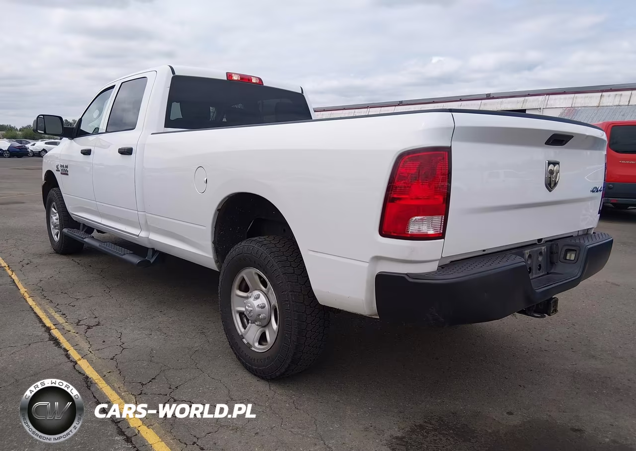 2018 Ram 3500 Tradesman 4X4 8' Box VIN:3C63R3GL6JG304846 - 3