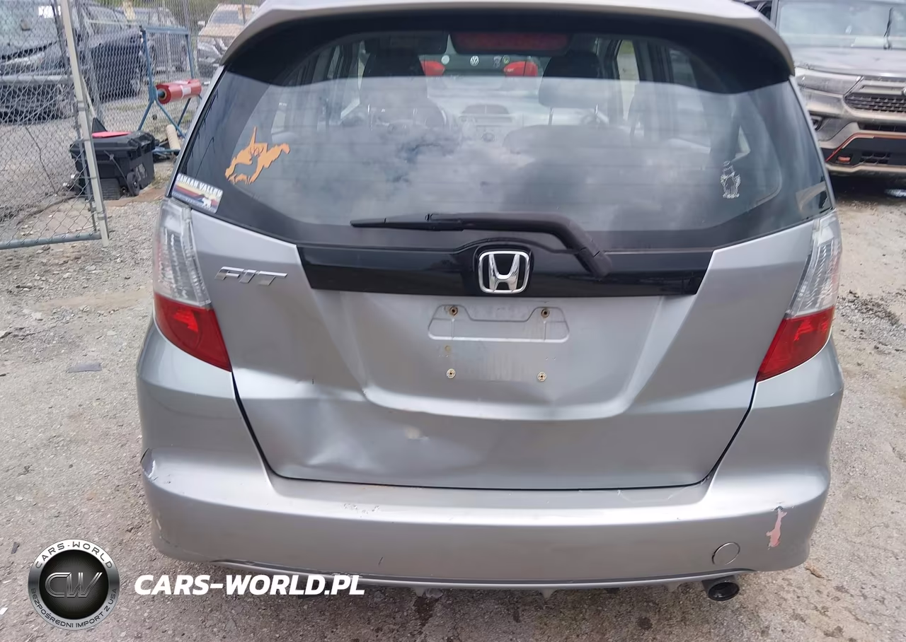 2010 Honda Fit Sport VIN:JHMGE8H42AC018911 - 16