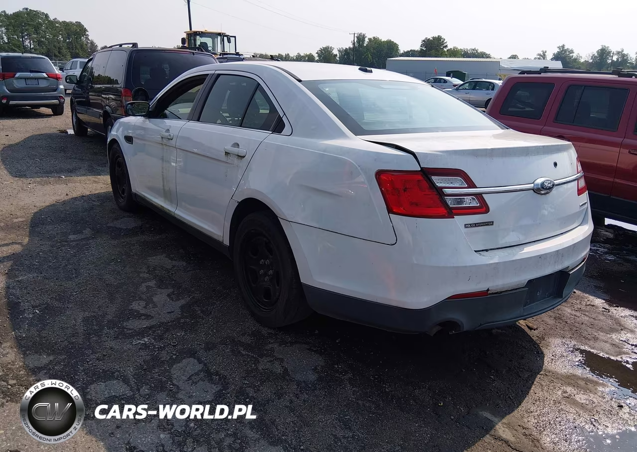2015 Ford Police Interceptor VIN:1FAHP2L88FG122770 - 3