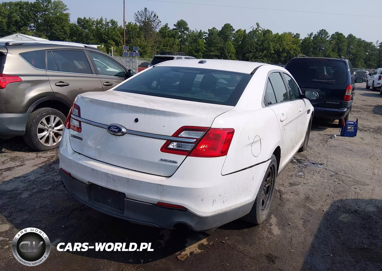 2015 Ford Police Interceptor VIN:1FAHP2L88FG122770 - 4