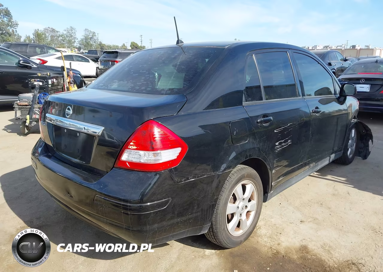 2010 Nissan Versa 1.8S VIN:3N1BC1AP4AL362146 - 4