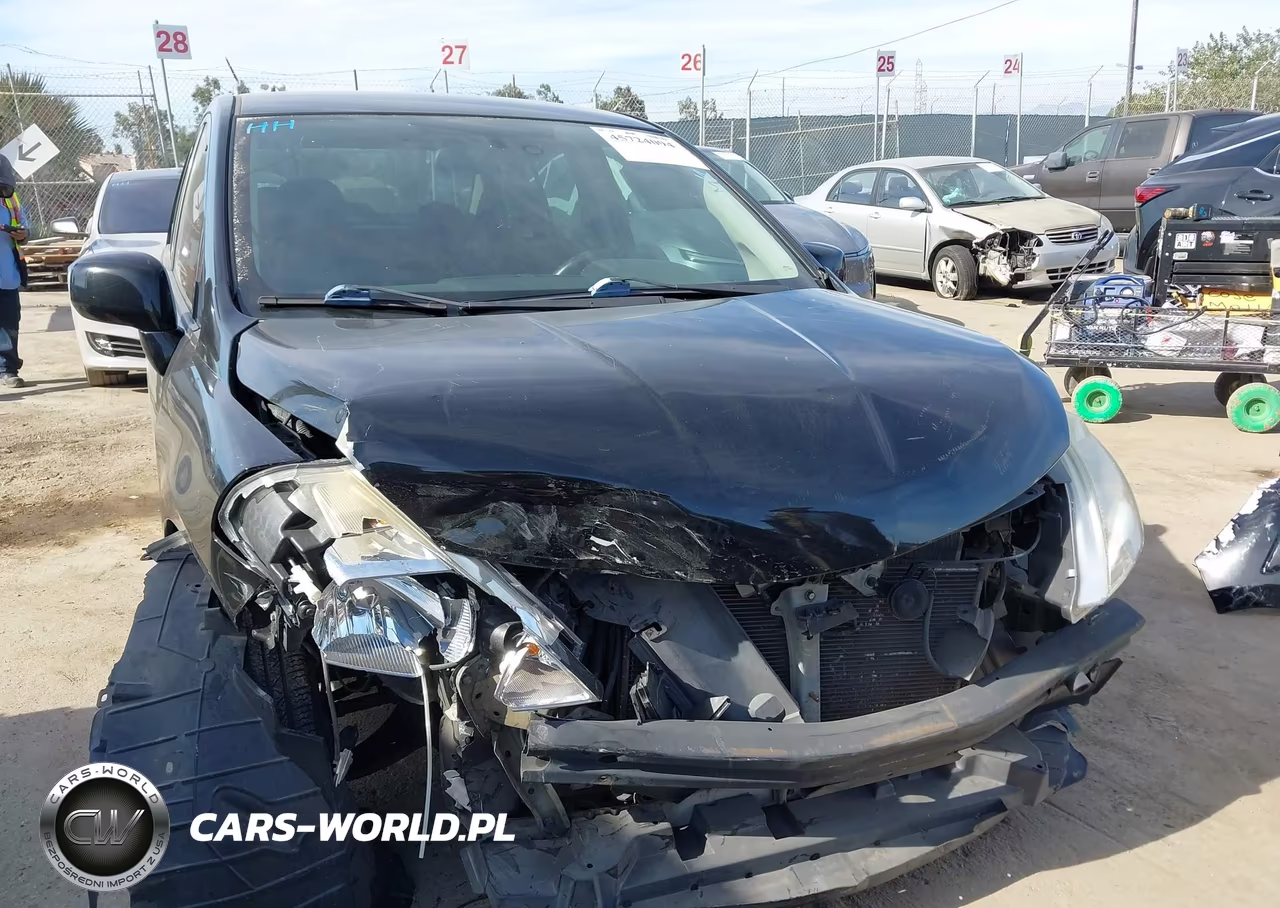 2010 Nissan Versa 1.8S VIN:3N1BC1AP4AL362146 - 6