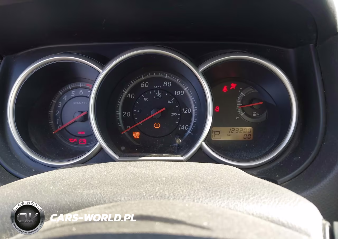 2010 Nissan Versa 1.8S VIN:3N1BC1AP4AL362146 - 7