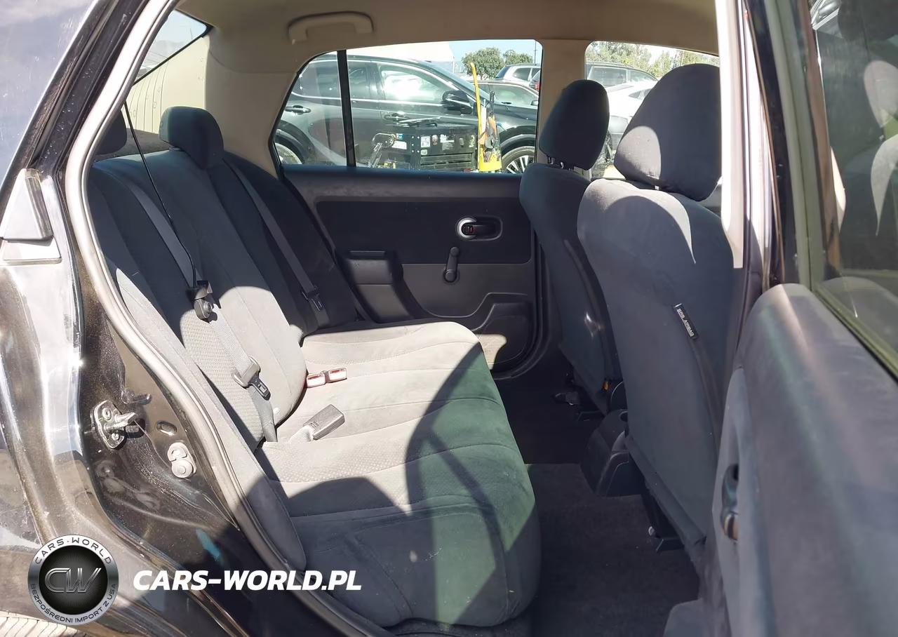 2010 Nissan Versa 1.8S VIN:3N1BC1AP4AL362146 - 8