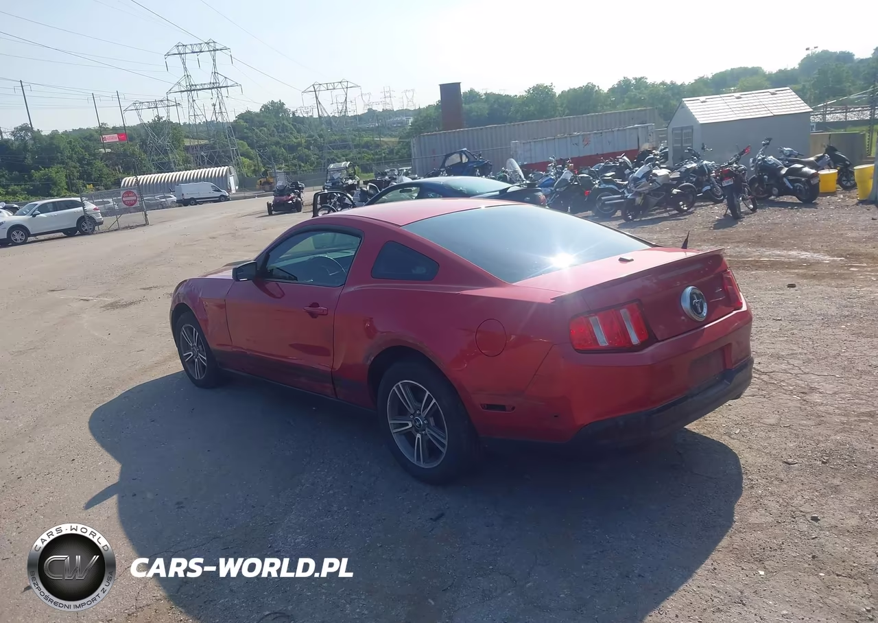 2010 Ford Mustang V6 Premium VIN:1ZVBP8AN0A5173600 - 3