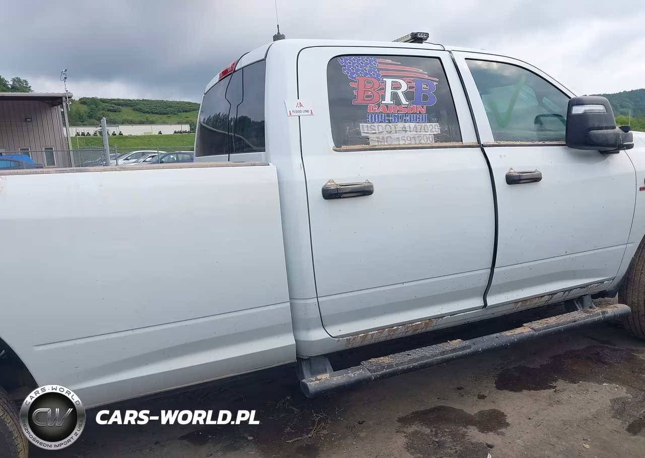 2024 Ram 3500 Tradesman 4X4 8' Box VIN:3C63R3GL8RG404913 - 12