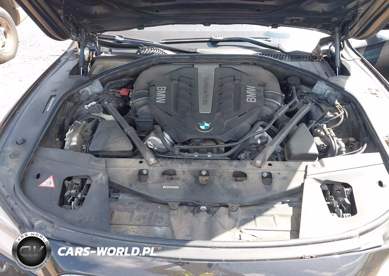 2014 BMW 750 I VIN:WBAYE8C53ED135982 - 10