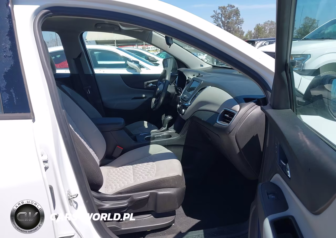 2019 Chevrolet Equinox Ls VIN:3GNAXHEV2KS676407 - 5