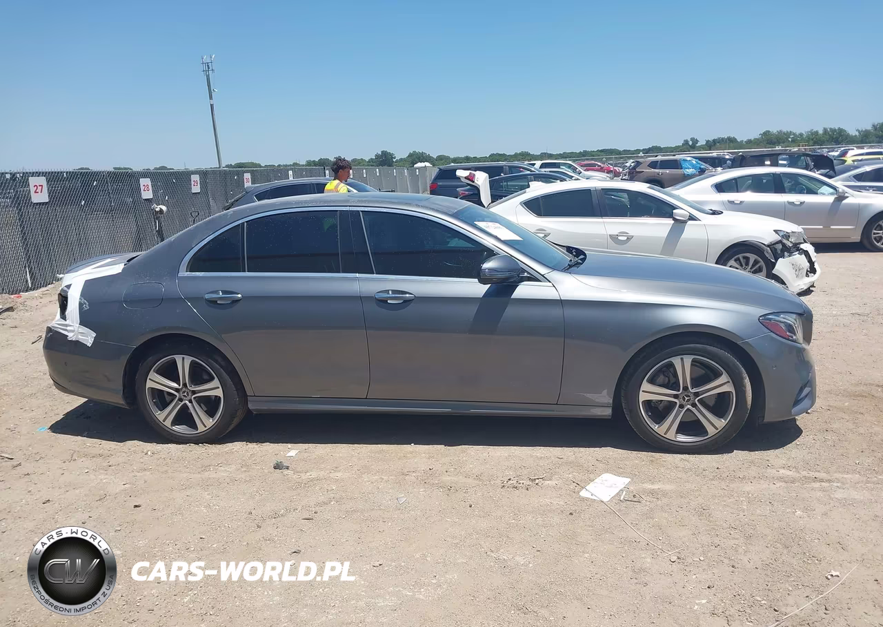 2018 Mercedes-Benz E 300 VIN:WDDZF4JB4JA313180 - 13