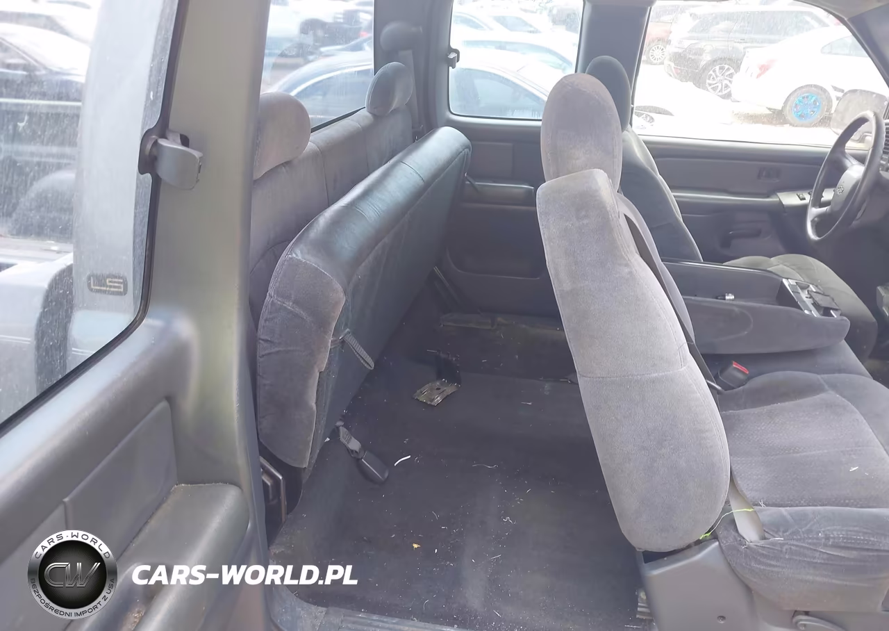 2000 Chevrolet Silverado 1500 Ls VIN:2GCEC19V9Y1383616 - 8