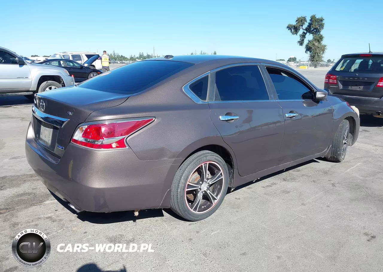 2014 Nissan Altima 2.5 Sv VIN:1N4AL3AP7EN213715 - 4