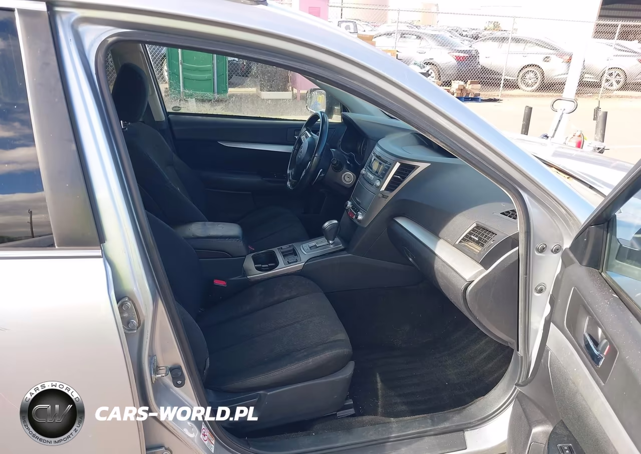 2013 Subaru Outback 2.5I Premium VIN:4S4BRCCC5D3201253 - 5