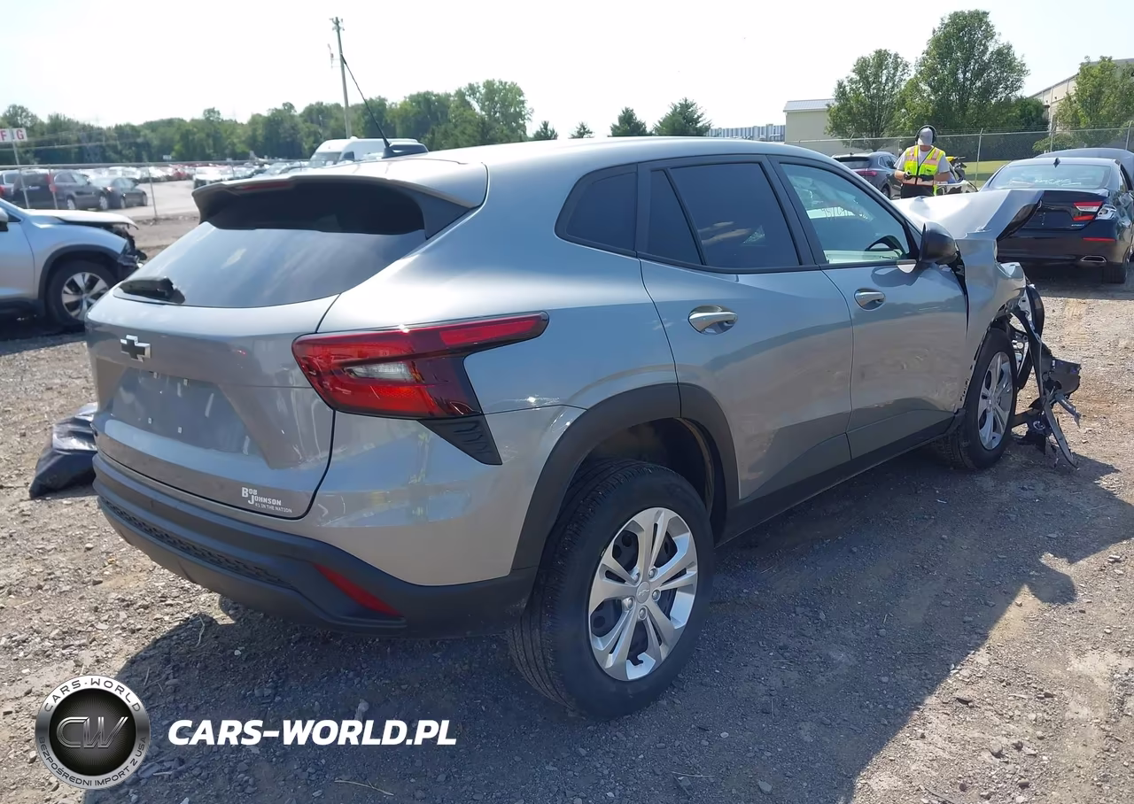2025 Chevrolet Trax Fwd Ls VIN:KL77LFEP3SC088992 - 4