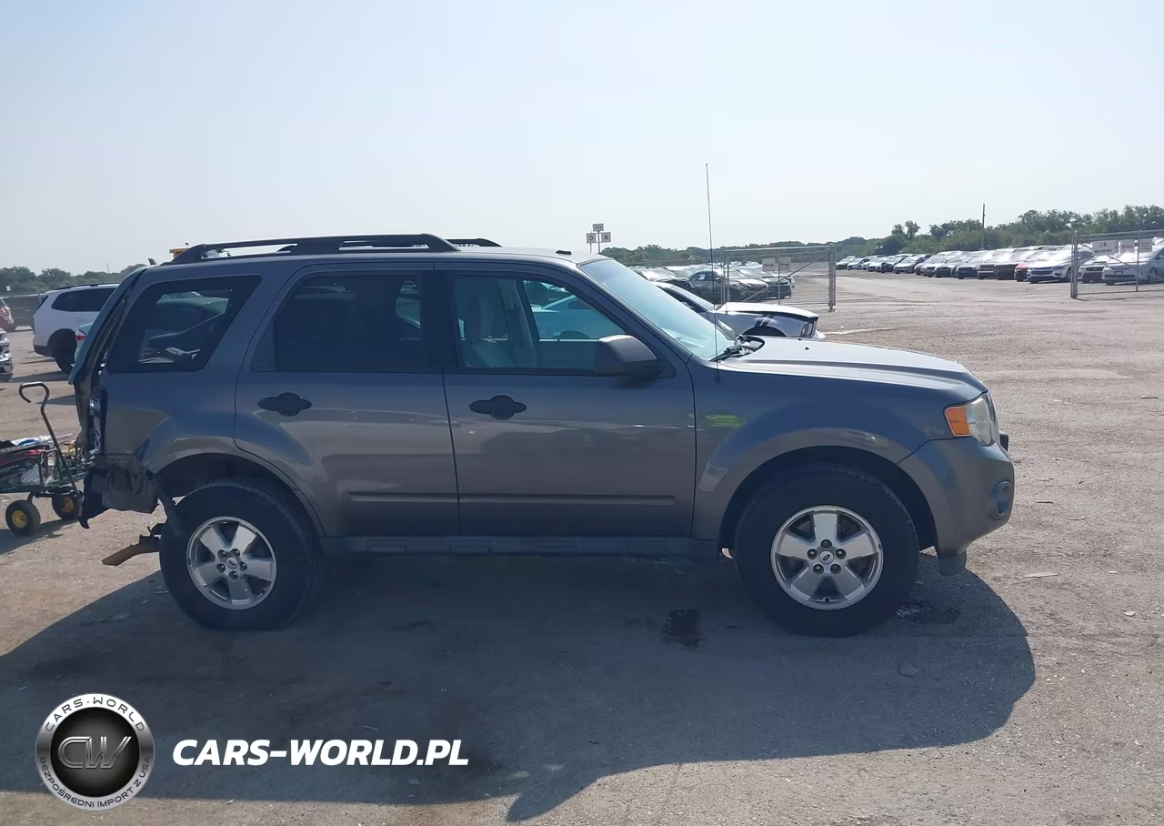 2011 Ford Escape Xlt VIN:1FMCU0DG4BKB26762 - 13