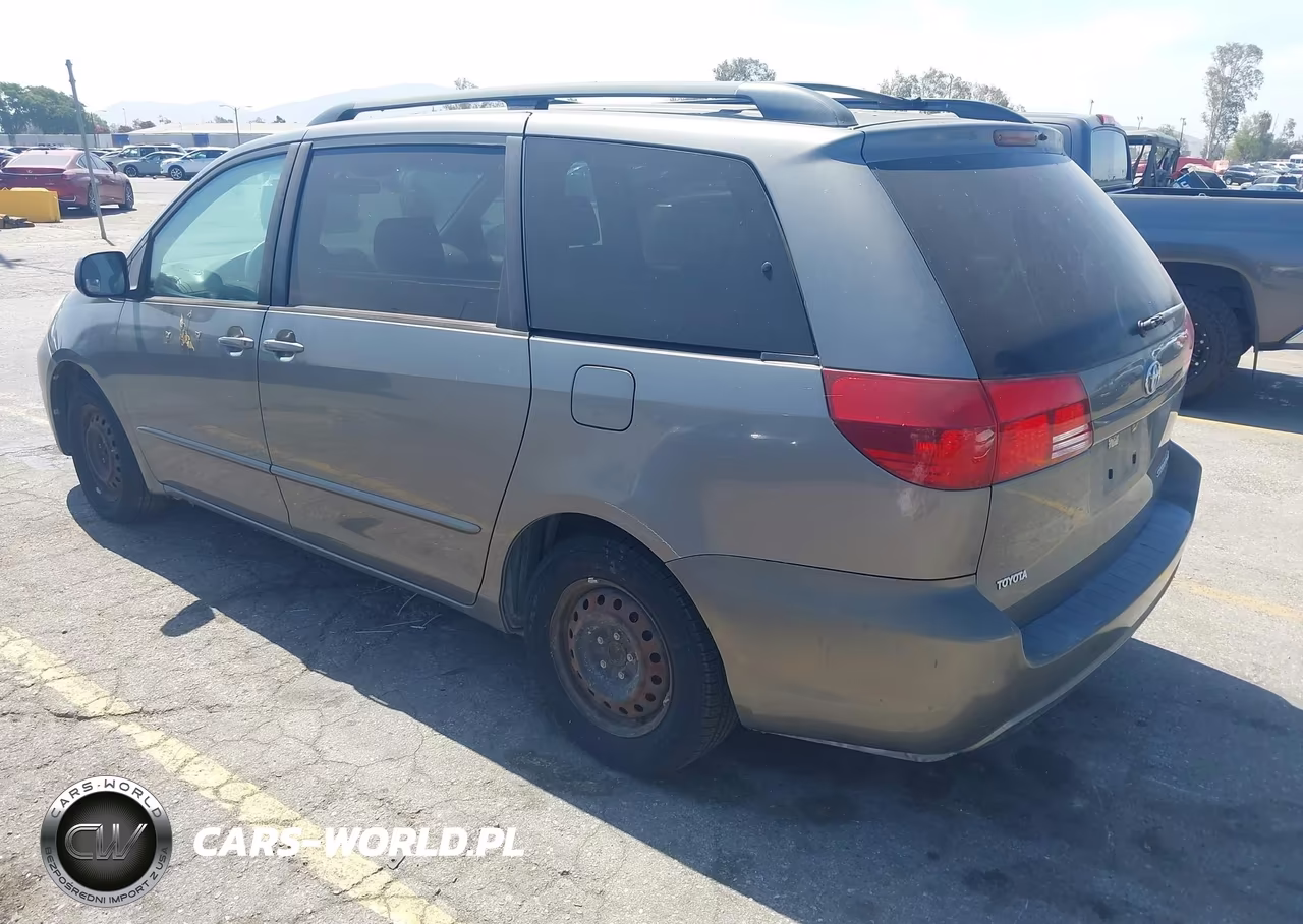 2004 Toyota Sienna Le VIN:5TDZA23C24S213959 - 3