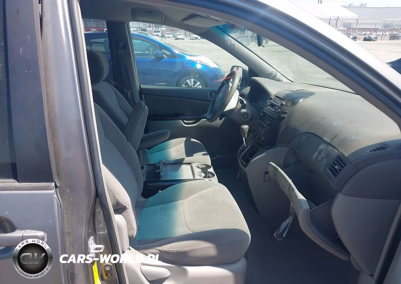 2004 Toyota Sienna Le VIN:5TDZA23C24S213959 - 5