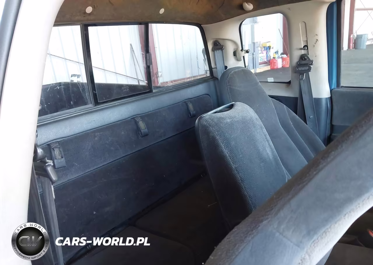2002 Dodge Dakota Sport VIN:1B7GL32X12S717970 - 8