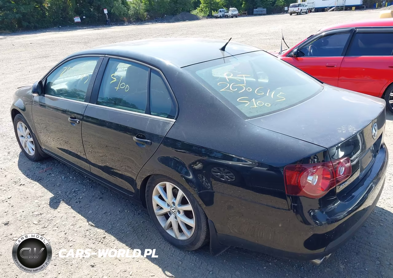 2010 Volkswagen Jetta Limited Edition VIN:3VWRZ7AJ5AM156804 - 3