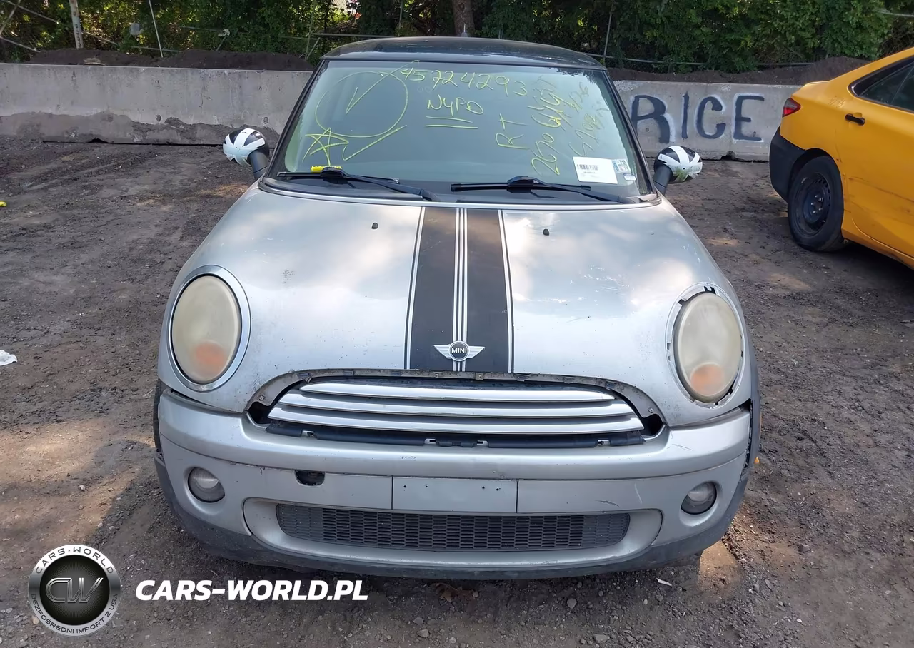 2007 Mini Cooper VIN:WMWMF33577TU63574 - 6