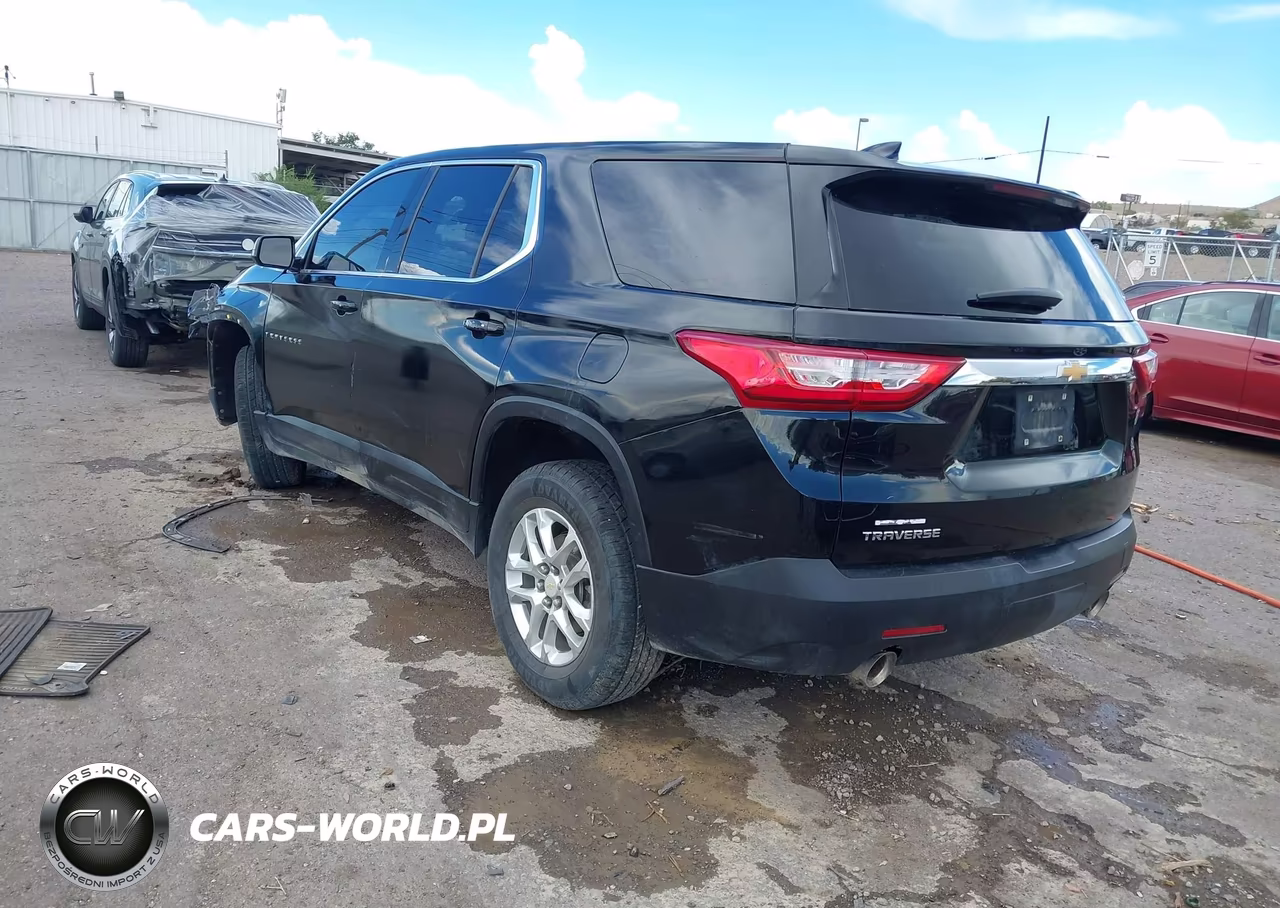 2019 Chevrolet Traverse Ls VIN:1GNERFKW3KJ262616 - 3