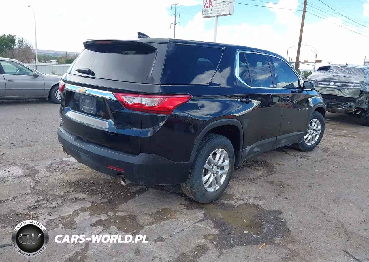 2019 Chevrolet Traverse Ls VIN:1GNERFKW3KJ262616 - 4