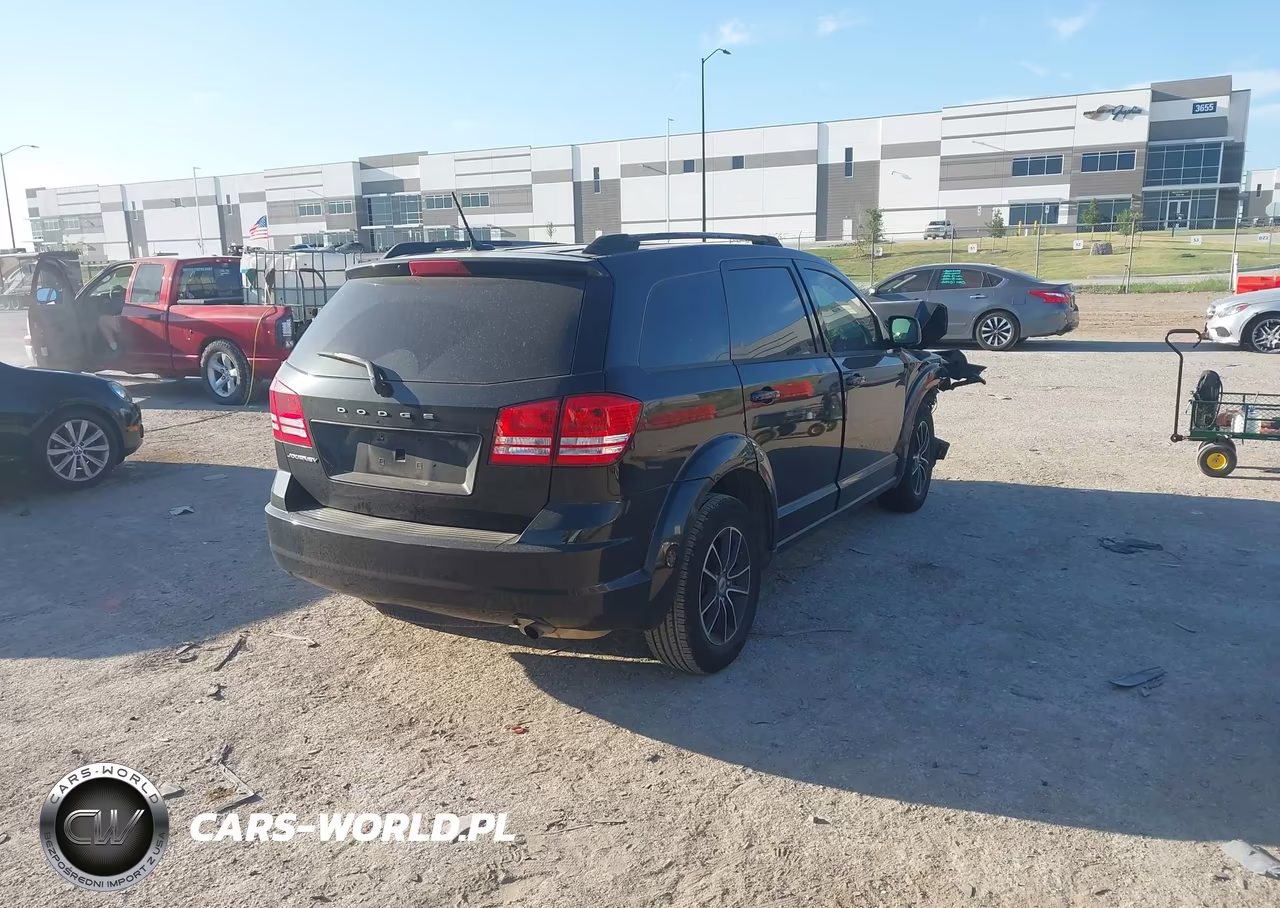 2018 Dodge Journey Se VIN:3C4PDCAB2JT363599 - 4