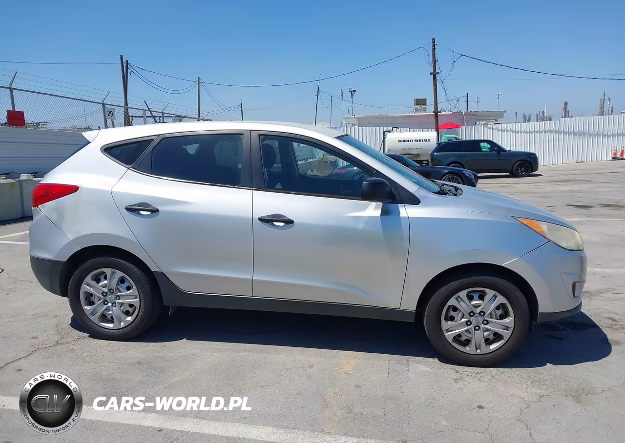 2010 Hyundai Tucson Gls VIN:KM8JT3AC7AU086905 - 13