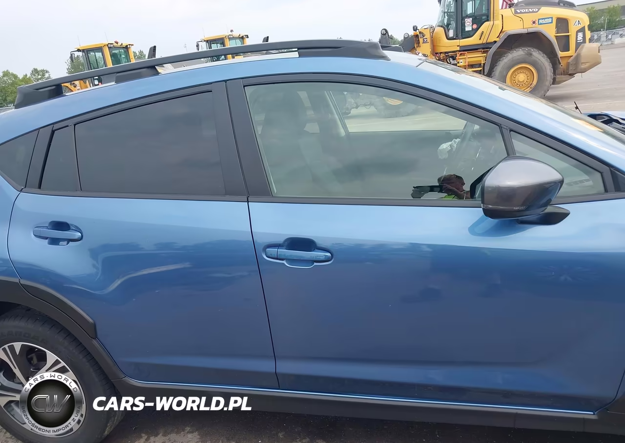 2024 Subaru Crosstrek Premium VIN:JF2GUADC4RH373247 - 13