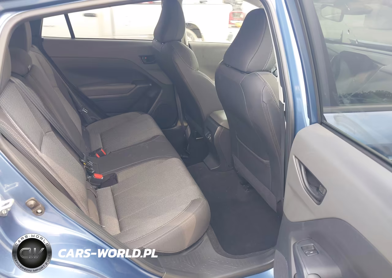 2024 Subaru Crosstrek Premium VIN:JF2GUADC4RH373247 - 8