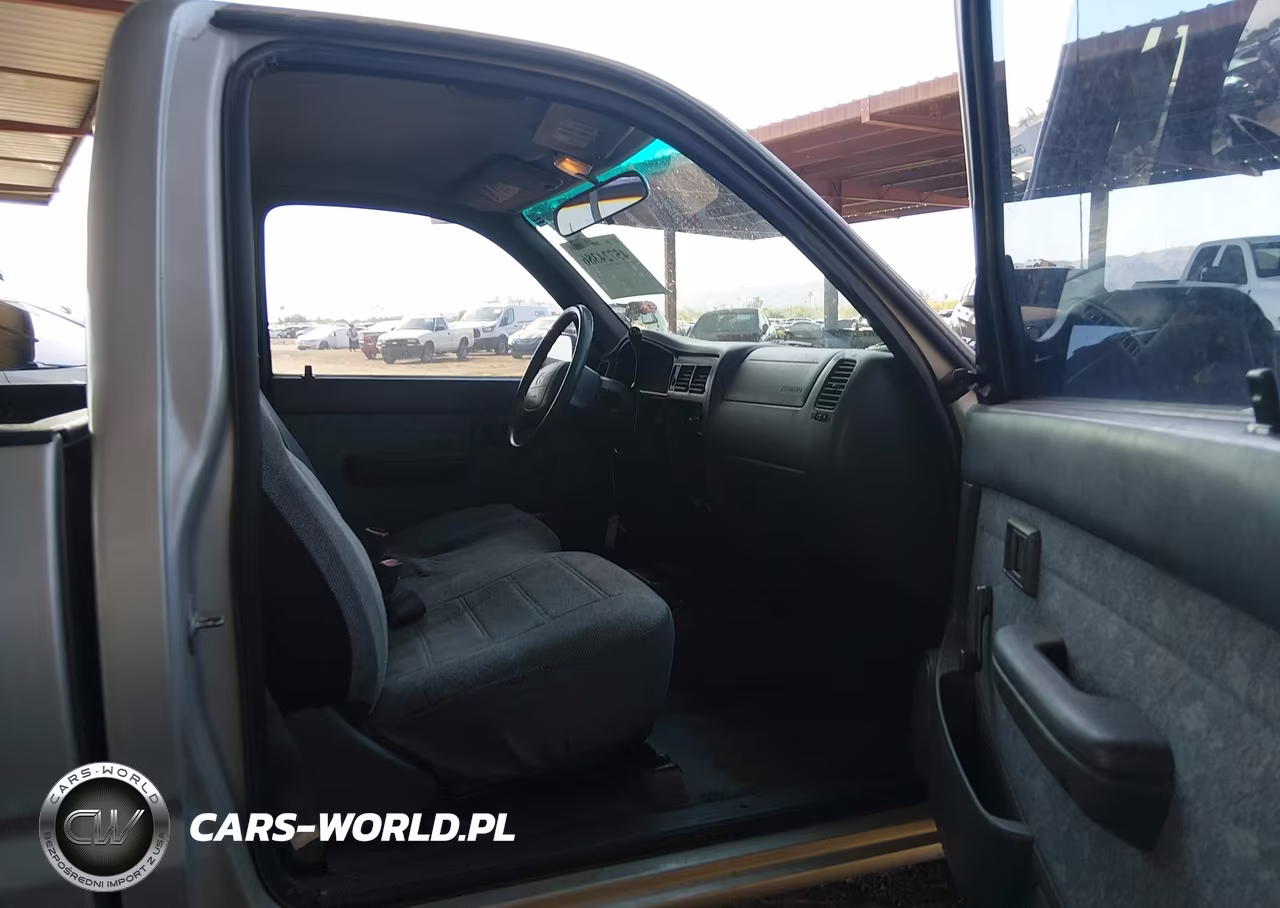 2000 Toyota Tacoma VIN:4TANL42N7YZ682472 - 5
