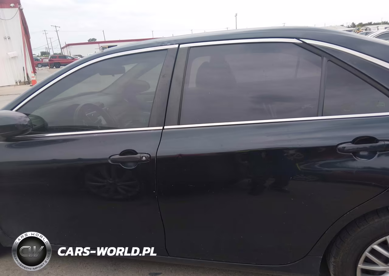 2015 Toyota Camry Le VIN:4T1BF1FK3FU005261 - 14