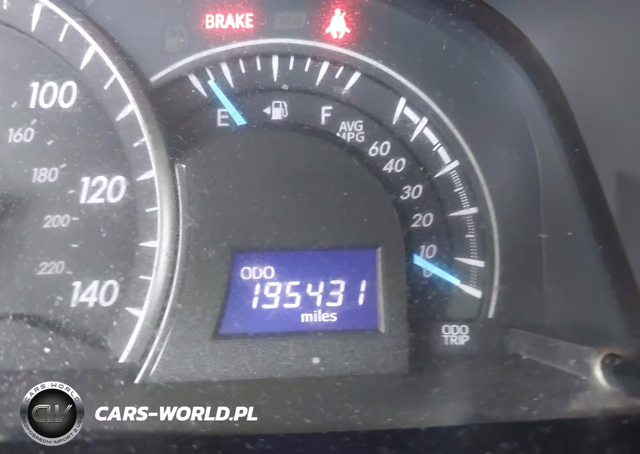 2015 Toyota Camry Le VIN:4T1BF1FK3FU005261 - 15