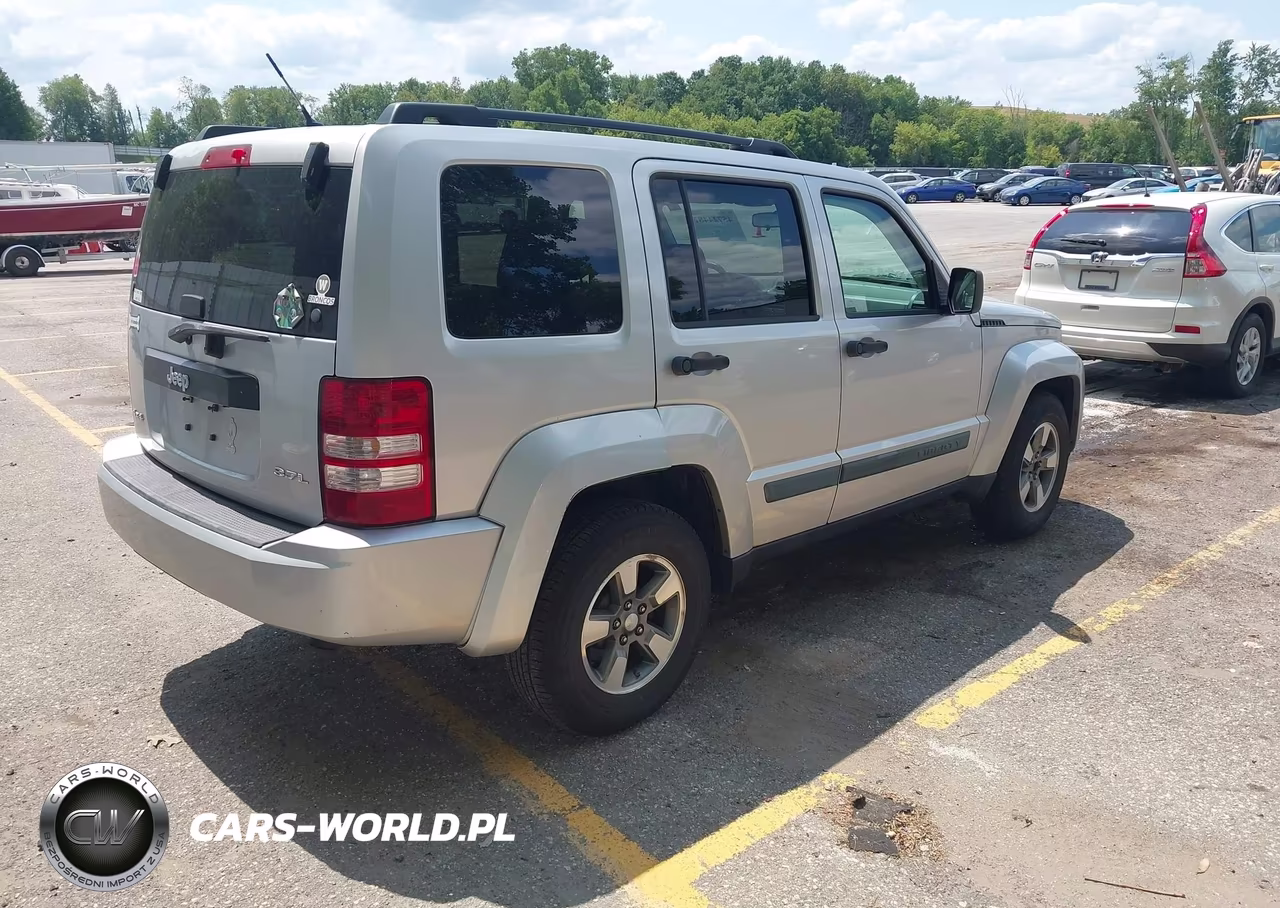 2008 Jeep Liberty Sport VIN:1J8GN28K58W207275 - 4
