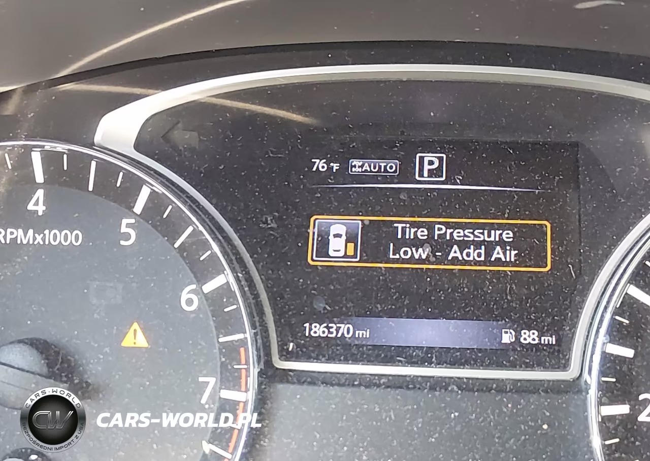 2017 Nissan Pathfinder Platinum-S-Sl-Sv VIN:5N1DR2MM8HC607107 - 16