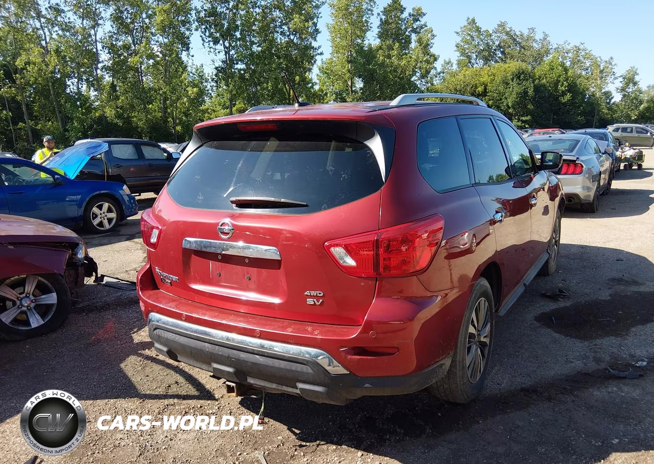 2017 Nissan Pathfinder Platinum-S-Sl-Sv VIN:5N1DR2MM8HC607107 - 4